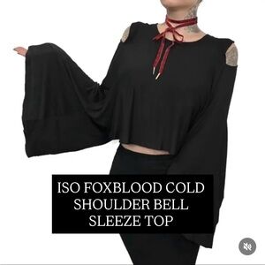 ISO FOXBLOOD SIZE M-L Black Cold Shoulder Bell Sleeve Top